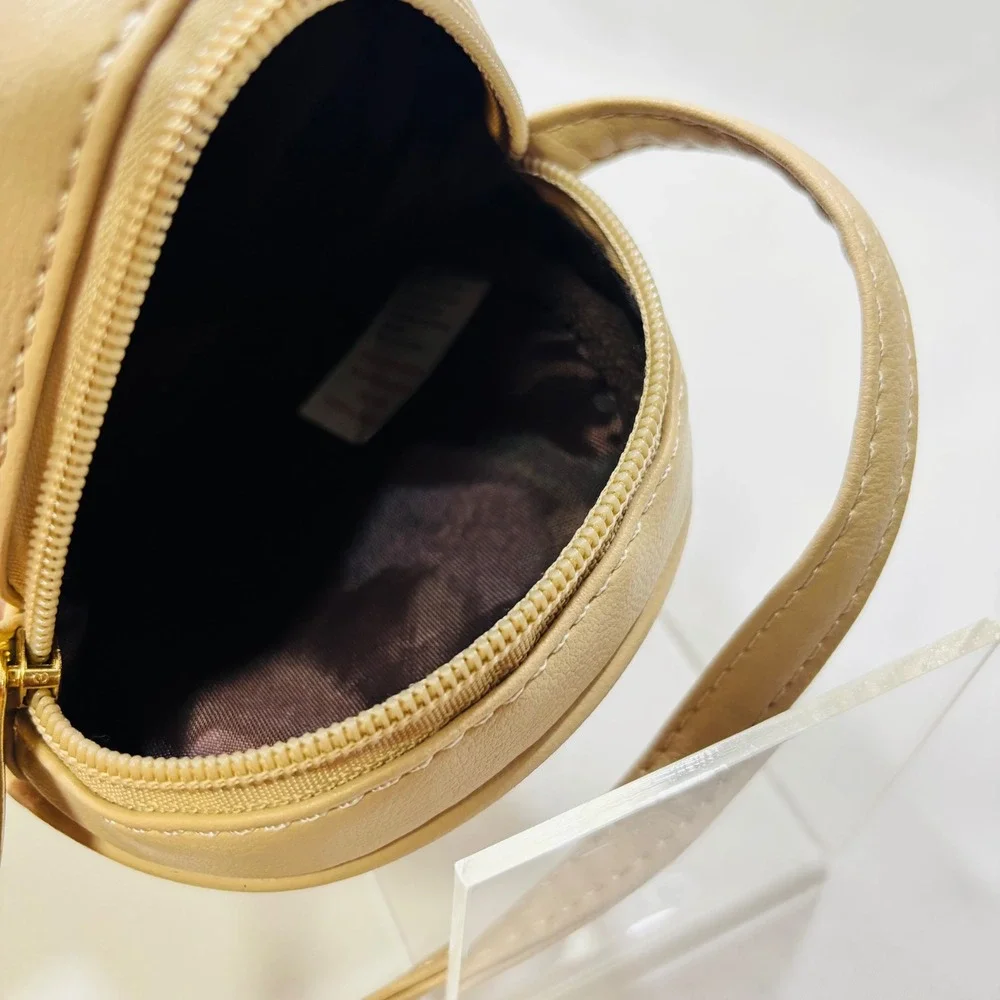 Kids Quilted Faux Leather Round Wristlet Bag Beige Tan Circular Zip Pouch Purse